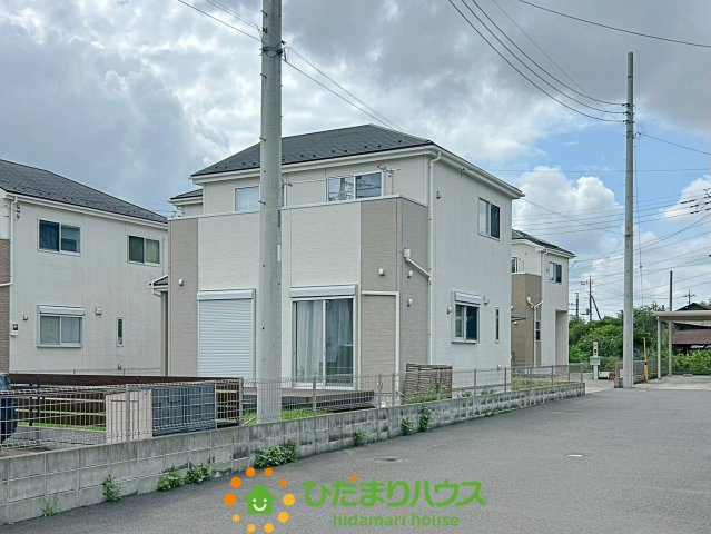 久喜市中里　中古一戸建ての外観|庭も広く、ドックランなどにも利用でき、愛犬との終の棲家にいかがでしょうか！