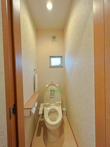 久喜市中里　中古一戸建てのトイレ|１階・２階と２箇所あります！