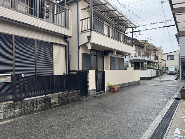 神戸市垂水区星陵台６丁目戸建の前面道路含む現地写真