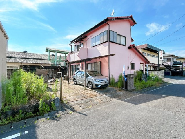 売中古戸建　富士市中里の前面道路含む現地写真