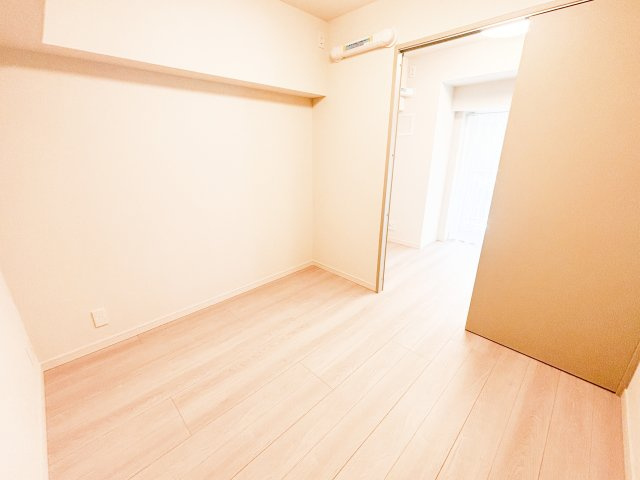 ■洋室：4.0帖