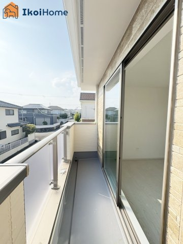 神戸市西区狩場台２丁目　全２棟１号棟　新築戸建　のバルコニー|【ホームページに現地動画掲載中】●年中無休：当日予約可●陽当り良好バルコニー♪屋根は８万円～設置可能