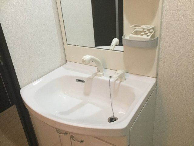 フジパレス千代田の洗面所|コンパクトで使いやすい洗面所