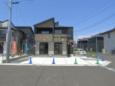 【庭】 | ブルーミングガーデン中央市成島2期　1号棟 | お庭でゆったりと過ごせます