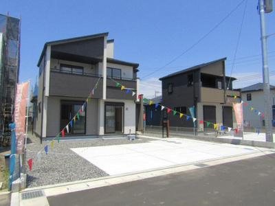 【庭】 | ブルーミングガーデン中央市成島2期　2号棟 | お庭です