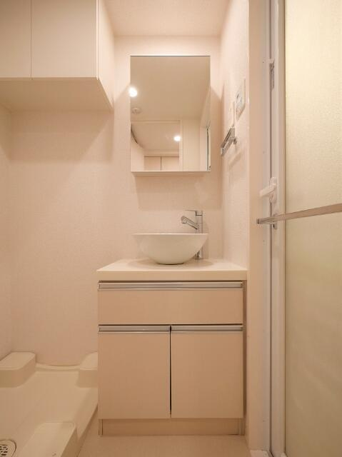 ＰＲＥＭＩＵＭ　ＣＵＢＥ　Ｇ　三軒茶屋のトイレ|シンプルで使いやすいトイレです