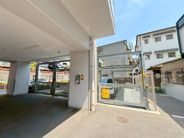 Gran Verde江坂の駐車場