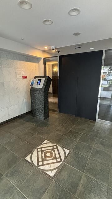 ステージファースト小石川のエントランス