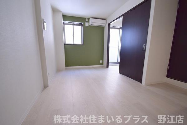 グレースコート蒲生の居間・リビング