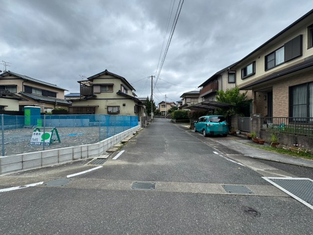【前面道路含む現地写真】の画像