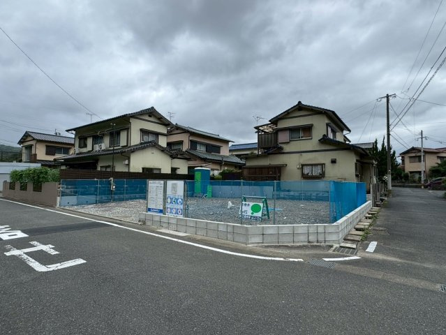 Adoble+ーアドブル＋小倉南区徳吉東4丁目3期　【小倉南区　新築戸建て】の前面道路含む現地写真|現地撮影　2026,6,27　Adoble+ーアドブル＋小倉南区徳吉東4丁目3期　【小倉南区　新築戸建て】
