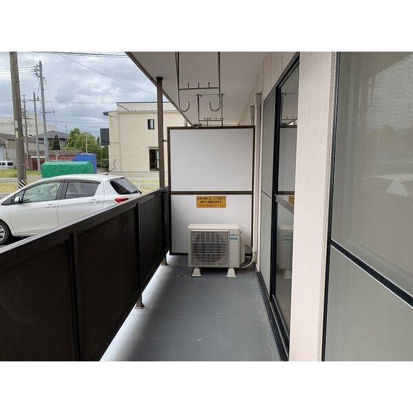 WING２号館のバルコニー