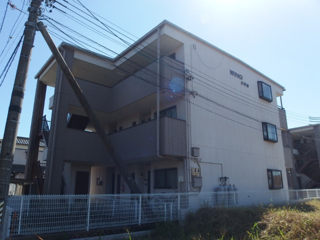 WING２号館の外観