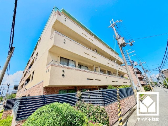 パレ・シェール武庫之荘の外観|全居室フローリングでお掃除ラクラクです。