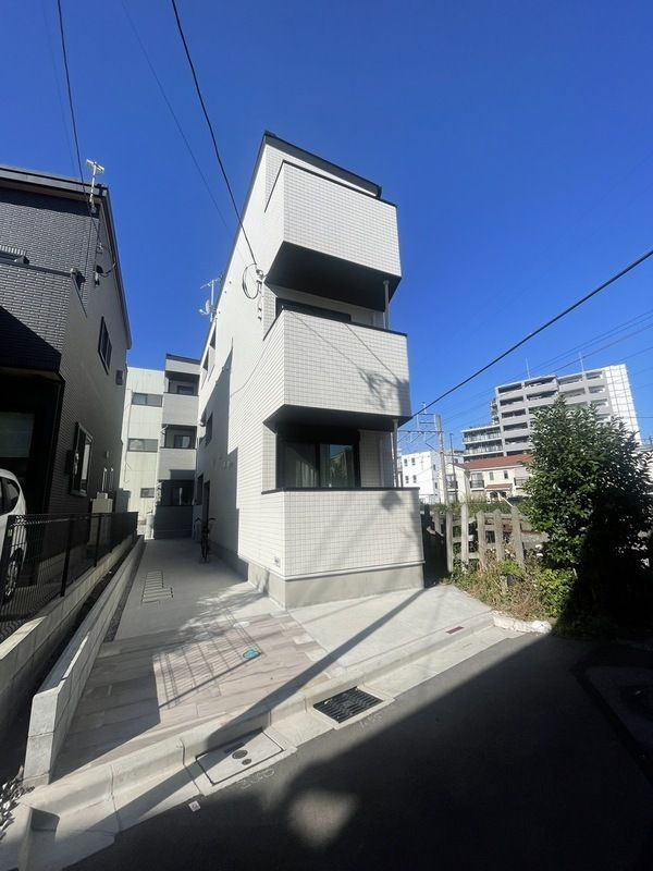 墨田区立花２丁目のアパートの外観