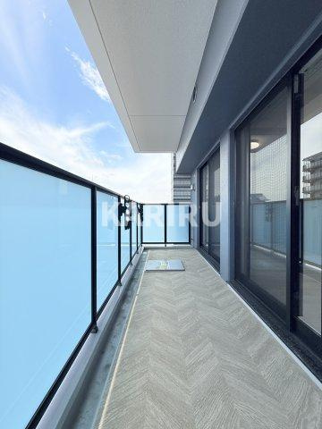 Louis Residence 弁天町のバルコニー