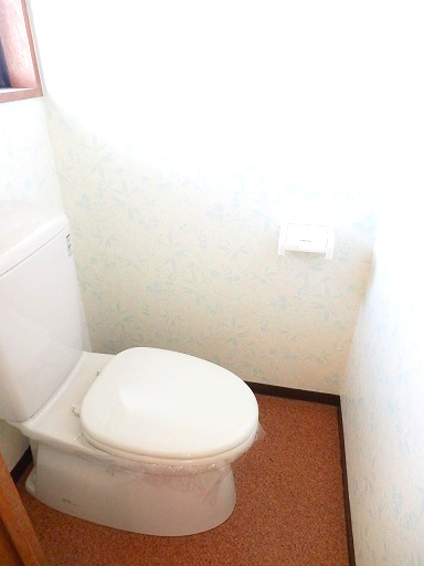 スターブルコーポのトイレ|201号室の写真を使用しています。