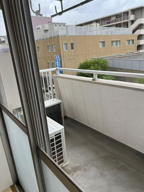 高田馬場住宅のバルコニー