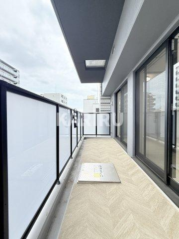Louis Residence 弁天町のバルコニー