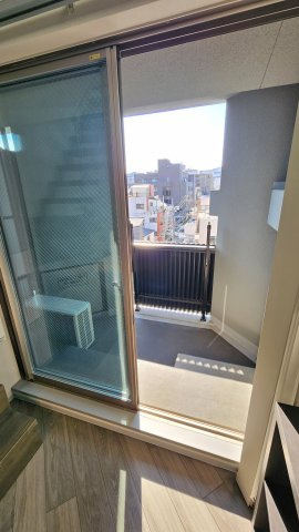 プライムメゾン浅草イーストのバルコニー