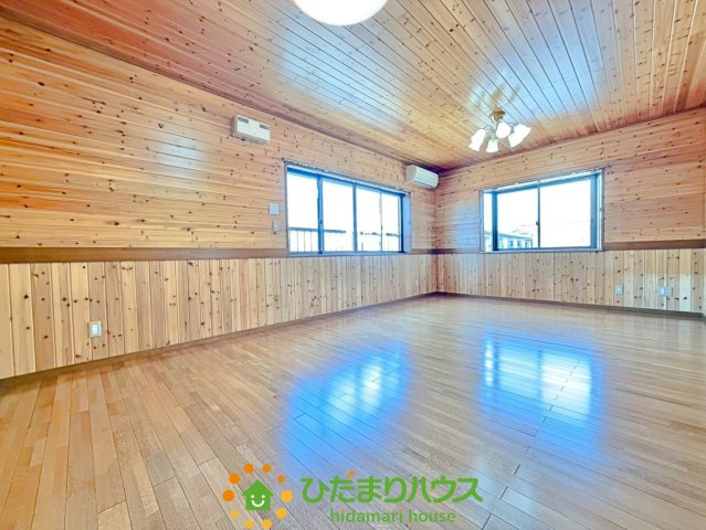 羽生市南６丁目　中古一戸建ての寝室
