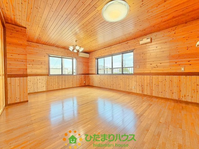 羽生市南６丁目　中古一戸建ての洋室