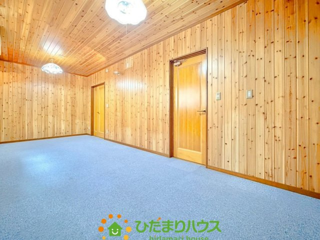 羽生市南６丁目　中古一戸建ての洋室