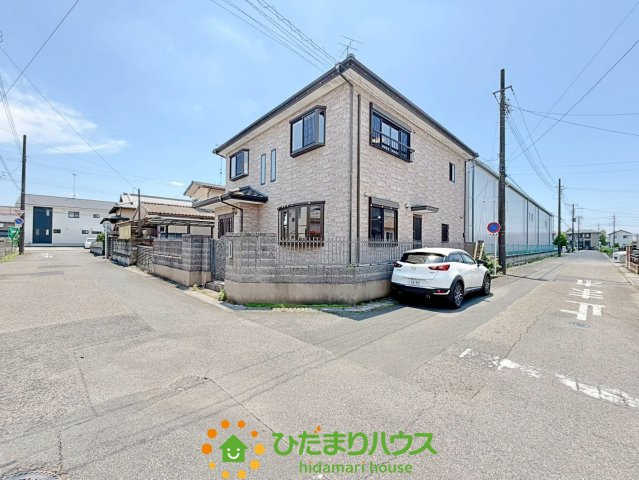 羽生市南６丁目　中古一戸建ての前面道路含む現地写真