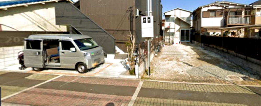 グランセレーノ石津の駐車場