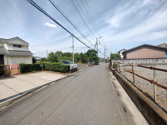 【前面道路含む現地写真】の画像