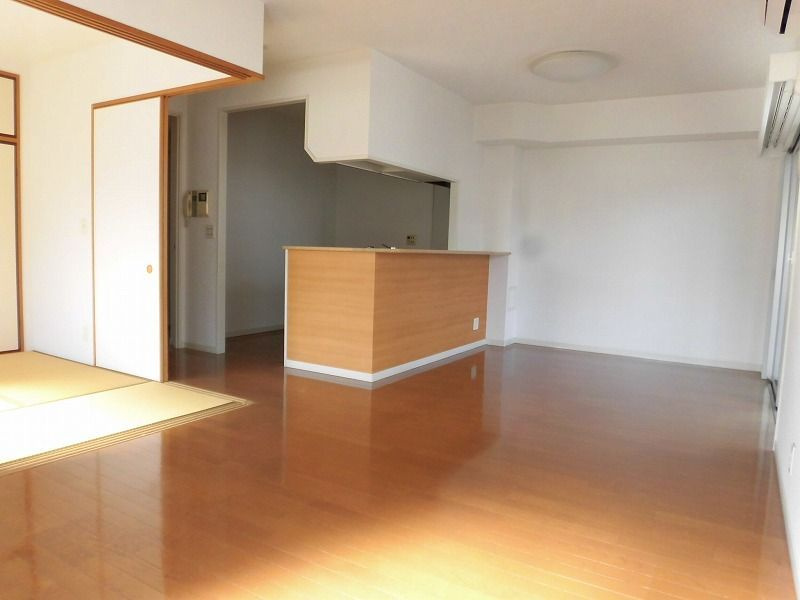 TOHOマンションスプラウト那珂川パークサイドの居間・リビング