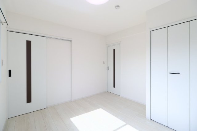 ブライト住吉の洋室|コンパクトで使いやすい洋室です