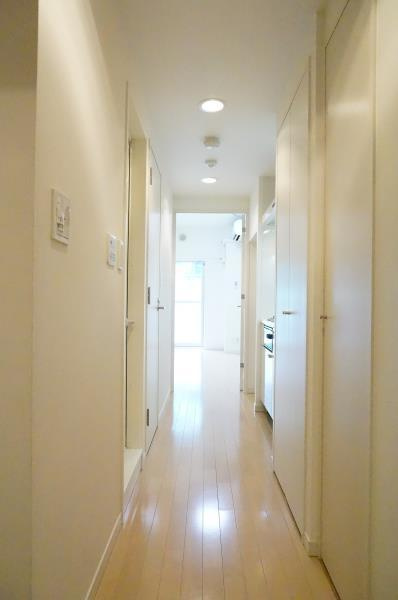 ＫＤＸレジデンス西新宿の居間・リビング|こちらの居間で趣味の時間をお楽しみください