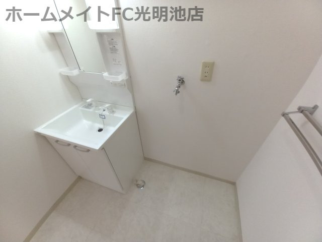 プレドール深井の洗面所