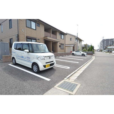 【駐車場】 | コリーヌC