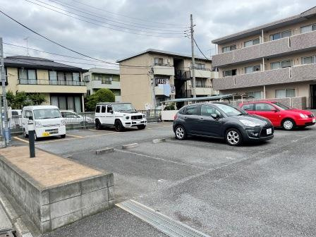 ラフォーレ中浦和Ⅱの駐車場