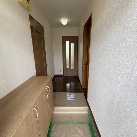 協和アパートの玄関
