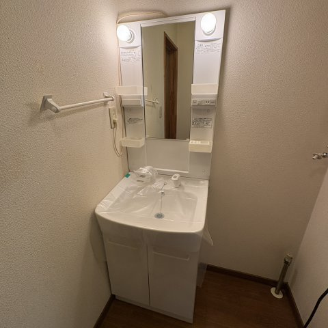 協和アパートの洗面所