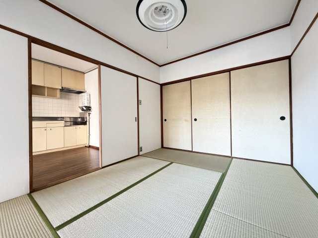 千成ハイツの和室