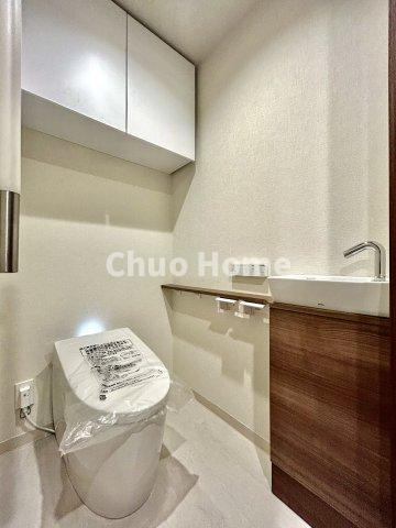 アルファグランデ小岩スカイファーストの内装|【ウォシュレット】清潔に使いたいお手洗いには最適な設備です。もちろんウォームレットも標準装備です。