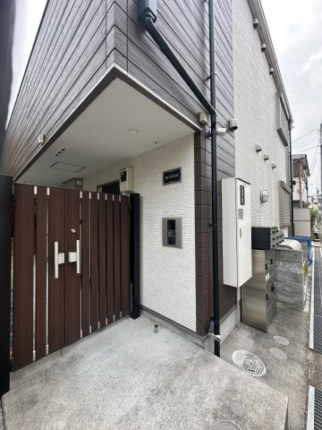 ＳＫＹ飛田給のエントランス