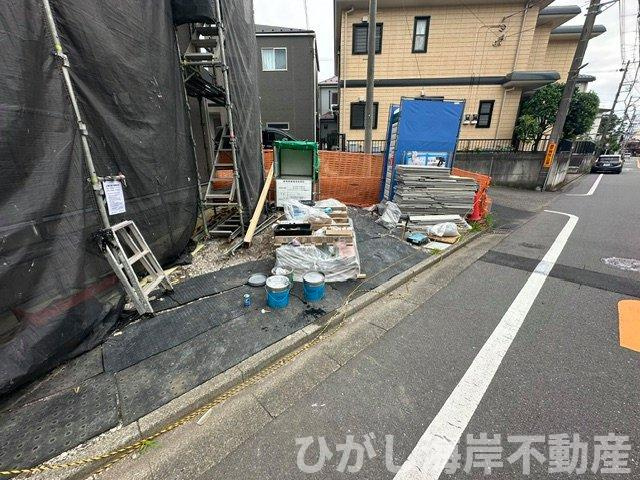 藤沢市羽鳥5丁目　新築戸建　の駐車場|7月7日撮影　工事中　駐車スペース