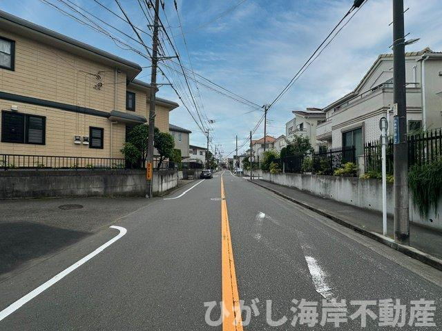 藤沢市羽鳥5丁目　新築戸建　の前面道路含む現地写真|7月7日撮影　建築中　現地外観