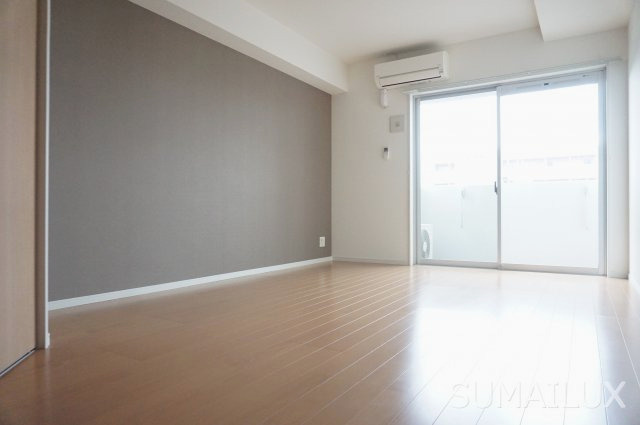 熊本市西区二本木２丁目の賃貸マンションの居間・リビング