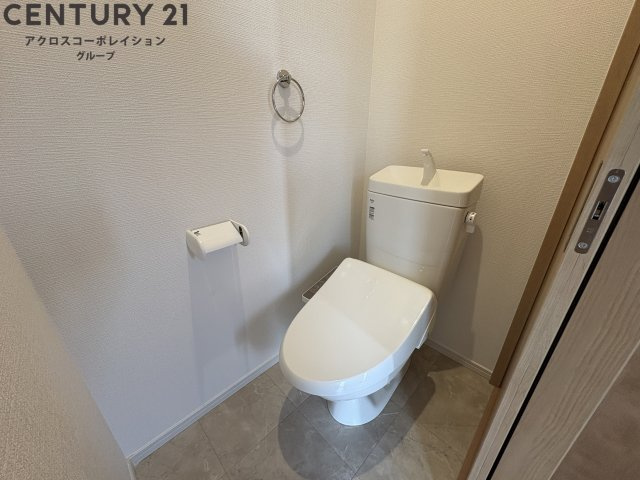 シンプルで機能的なトイレで、お掃除しやすい！