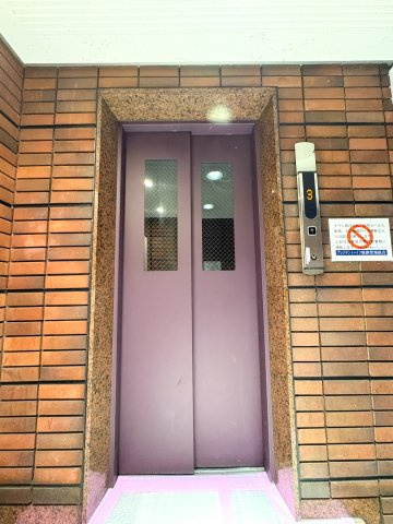 プレジデントハイツ根津のその他共用部分|プレジデントハイツ根津：：エレベーターがありお部屋までの移動も楽々！