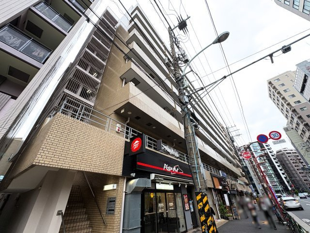 プレジデントハイツ根津の外観|「根津」駅徒歩５分！防犯カメラ付き耐震基準適合マンション、プレジデントハイツ根津は即日現地案内可能となっておりますので、お気軽にお問い合わせください！