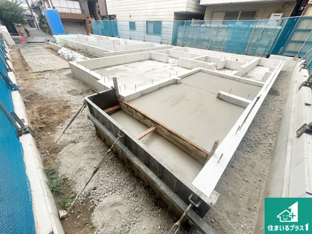 大阪市住吉区墨江　第1期　新築一戸建ての外観|周辺は落ち着いた街並みの住宅地！子育てがしやすい住環境です！まだ未完成ですが、現地でしかわからない事もございます。是非一度ご覧ください。