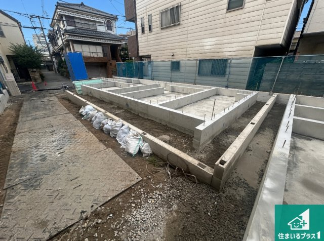 大阪市住吉区墨江　第1期　新築一戸建ての外観|周辺は落ち着いた街並みの住宅地！子育てがしやすい住環境です！まだ未完成ですが、現地でしかわからない事もございます。是非一度ご覧ください。