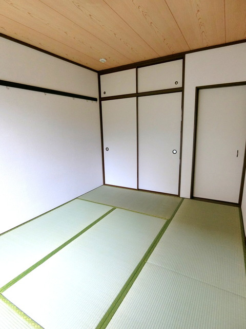 ファミール藤の寝室|★和室６帖・い草のいい香り★